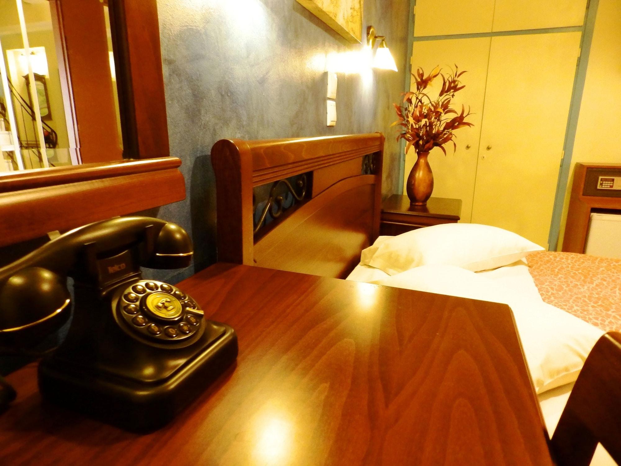 Pergamos Hotel Atina Dış mekan fotoğraf