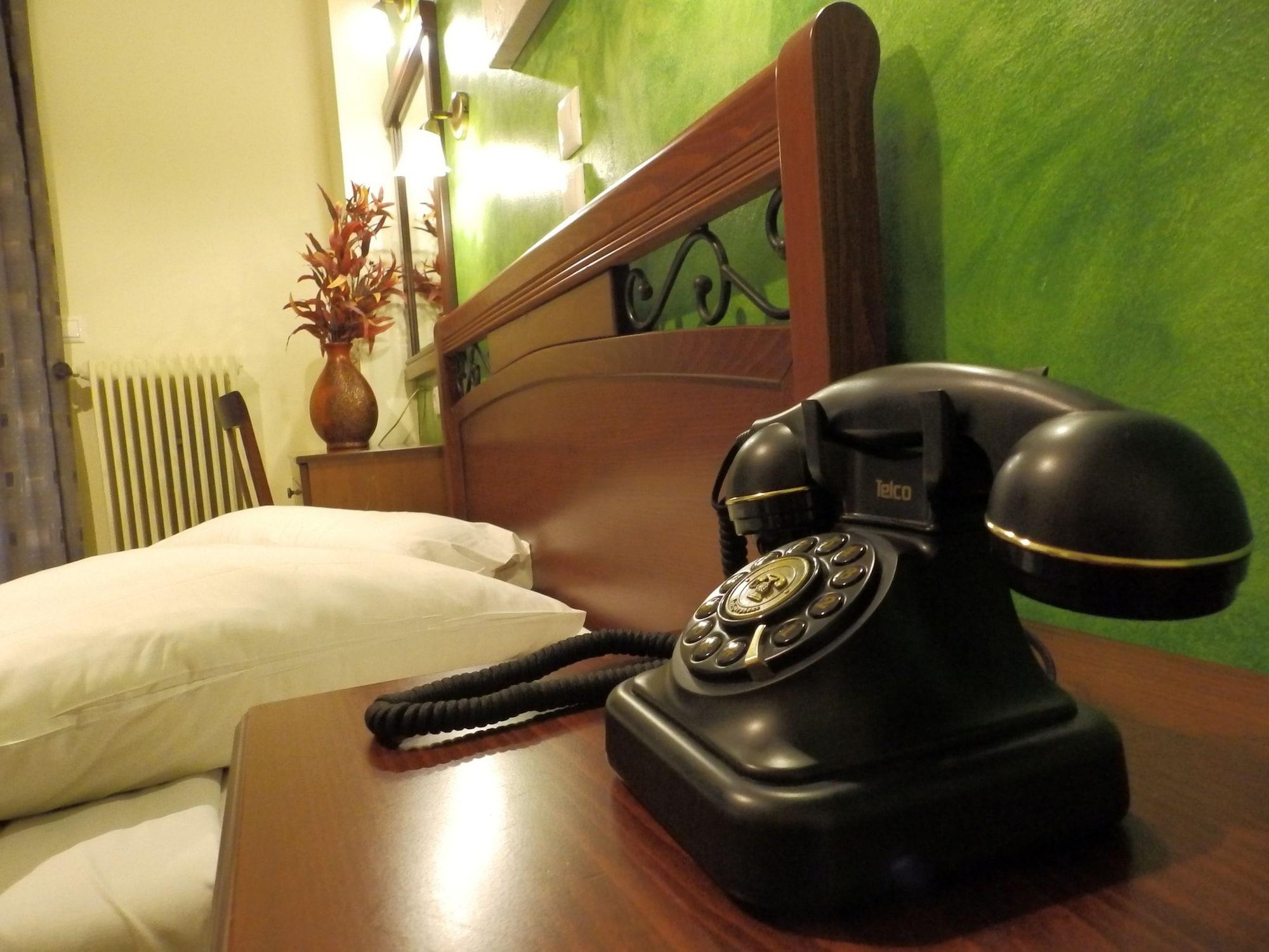 Pergamos Hotel Atina Dış mekan fotoğraf